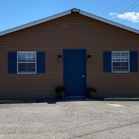 Andy Griffith Parkway Inn 마운트 에어리 외부 사진